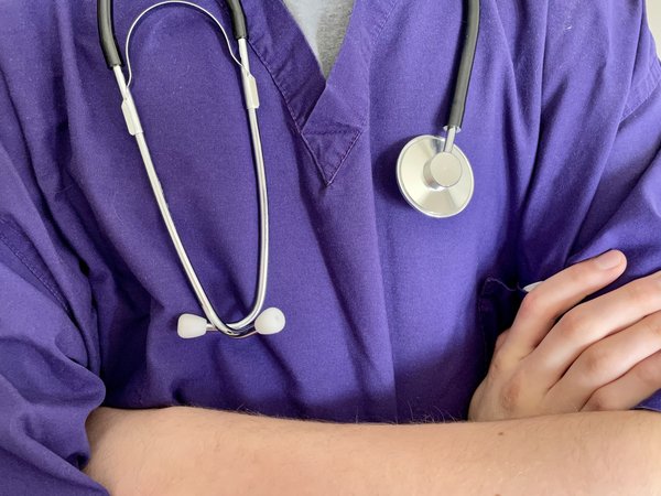 Que savez-vous des différents types de professions de la santé ?