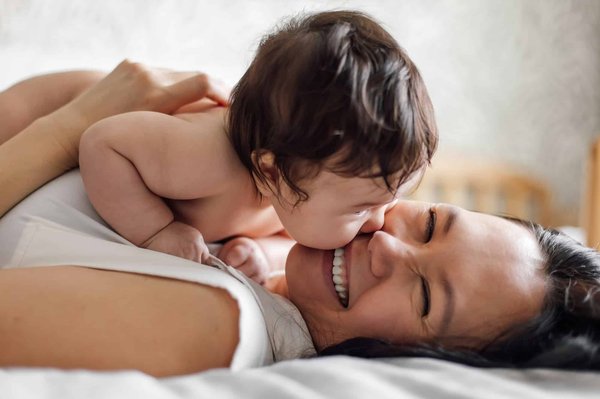 Adoptez une routine de soins bio pour votre bébé : pourquoi et comment ?